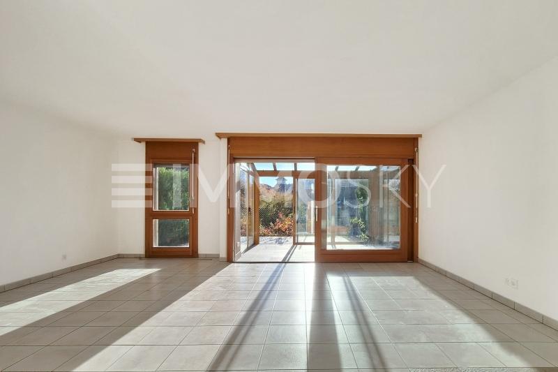 Grand salon lumineux - 6.5 pièces Maison mitoyenne a Gimel