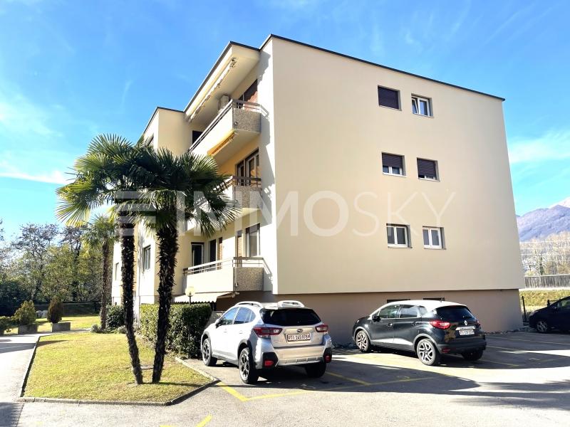 Parcheggi privati - 3.5 pièces Appartement a Quartino