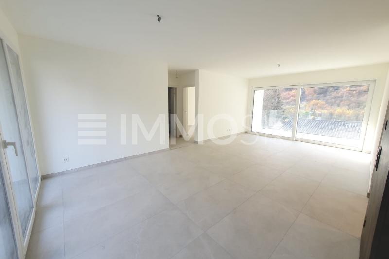 Open Space con Arredi Moderni – Spazio per la Famiglia  - 4.5 pièces Appartement a Avegno