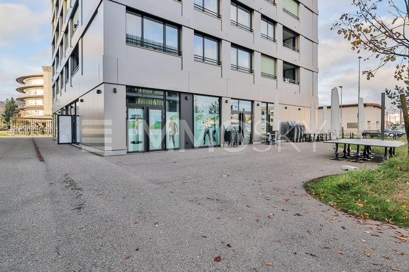 Modernisiert und unkompliziert - 1 Zimmer Ladenfläche in Suhr