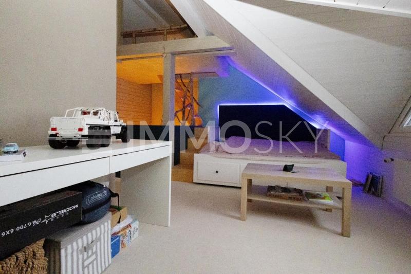 Traumhaftes Dachzimmer  - 6.5 Zimmer Reiheneckhaus in Berg TG