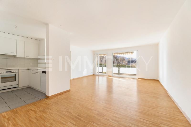 Harmonisches Raumkonzept - 4.5 pièces Appartement a Trimmis