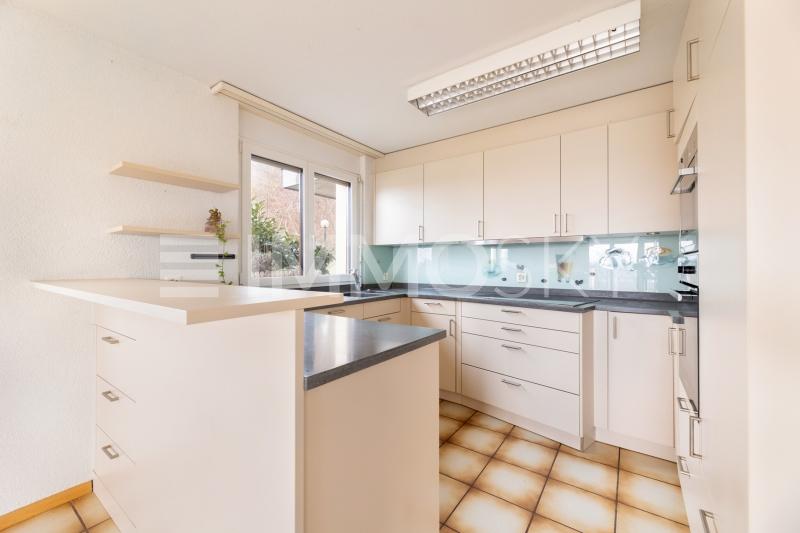 Praktische Küche für alle Kochliebhaber - 7.5 pièces Appartement a Klingnau