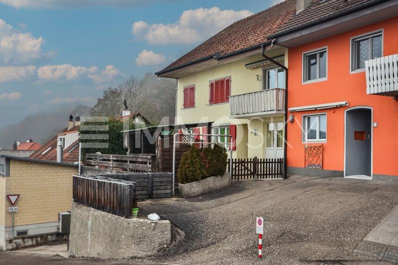 Perfekte Lage - 7 pièces Maison bifamiliale a Egerkingen