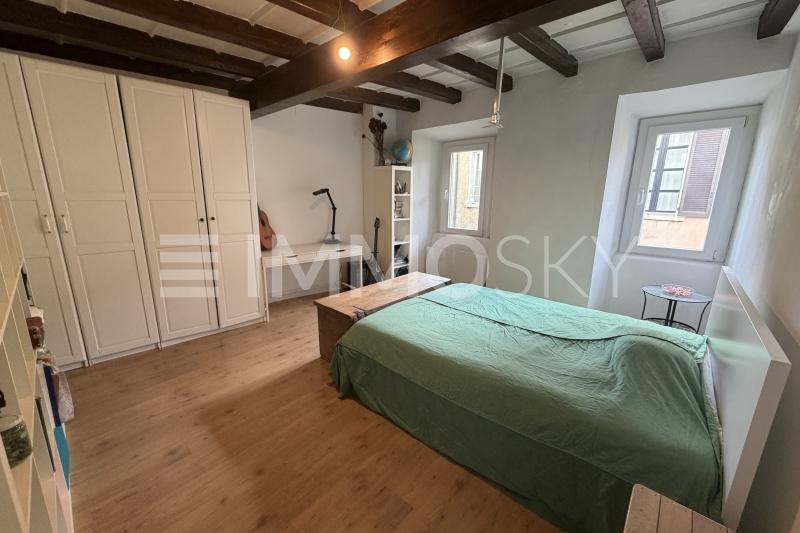 Camera matrimoniale  - 6 pièces Maison individuelle a Besazio