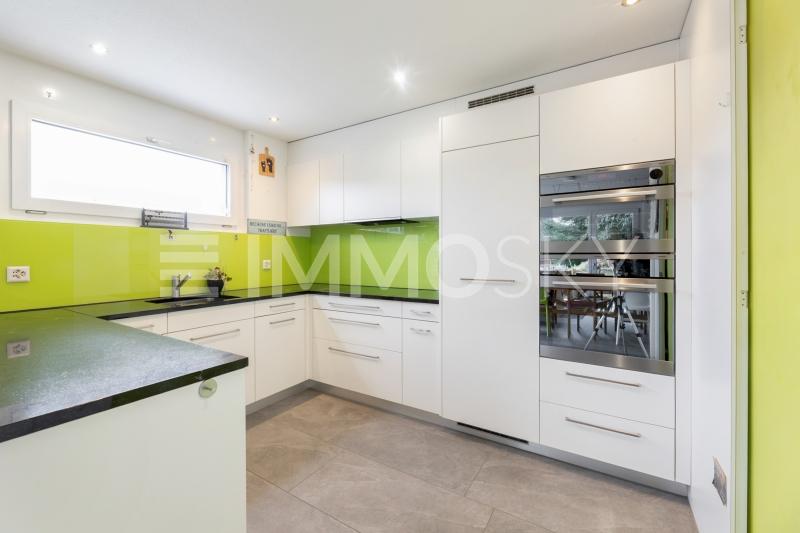 Moderne Küche mit viel Stauraum - 9 pièces Maison individuelle a Fischbach LU