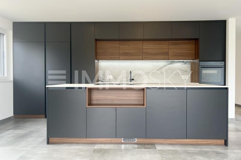 Superbe cuisine - 5.5 Zimmer Einfamilienhaus in Courtételle