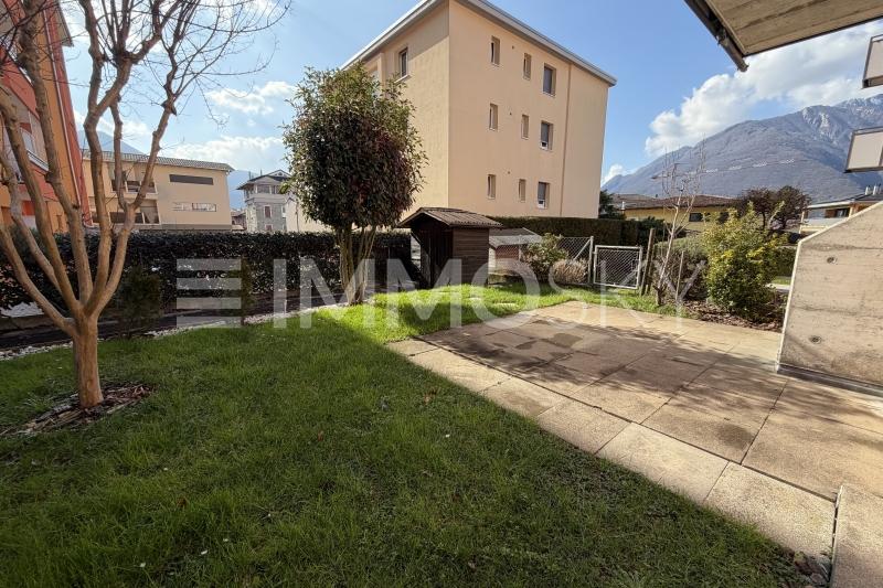 Giardino privato  - 2.5 stanze Appartamento a Giubiasco