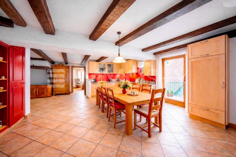 Séjour et cuisine chaleureuses - 3.5 pièces Appartement a Bonvillars