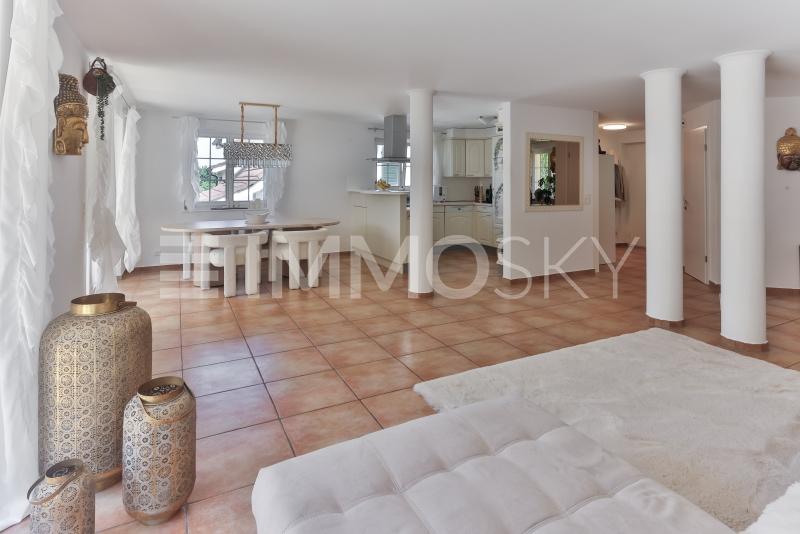 Wohn-Essbereich mit Platz - 5.5 pièces Maison a Pfungen
