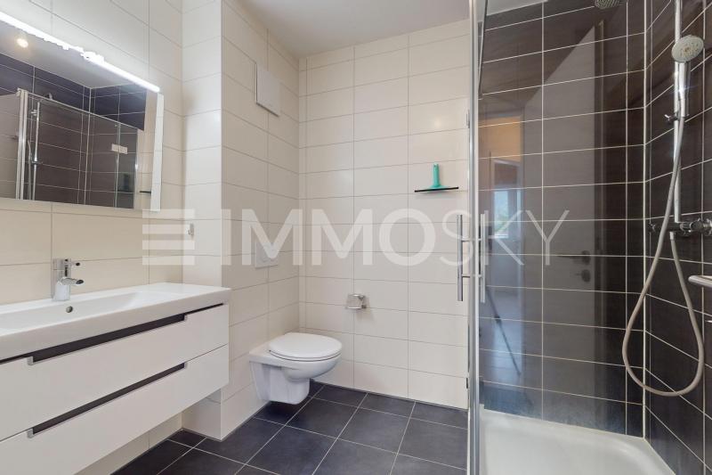 Grande salle de douche - 4.5 pièces Appartement a Aigle