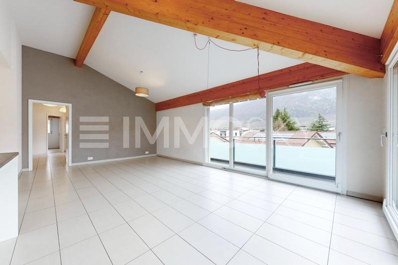 Pièce à vivre avec balcon - 4.5 pièces Appartement a Aigle