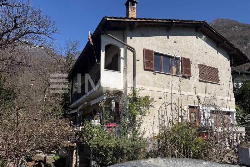 Benvenuti  - 5.5 stanze Casa bifamiliare a Cugnasco