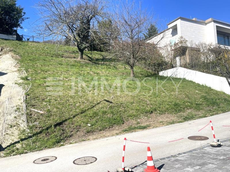 Tutti gli allacciamenti presenti - Terrain à Pura