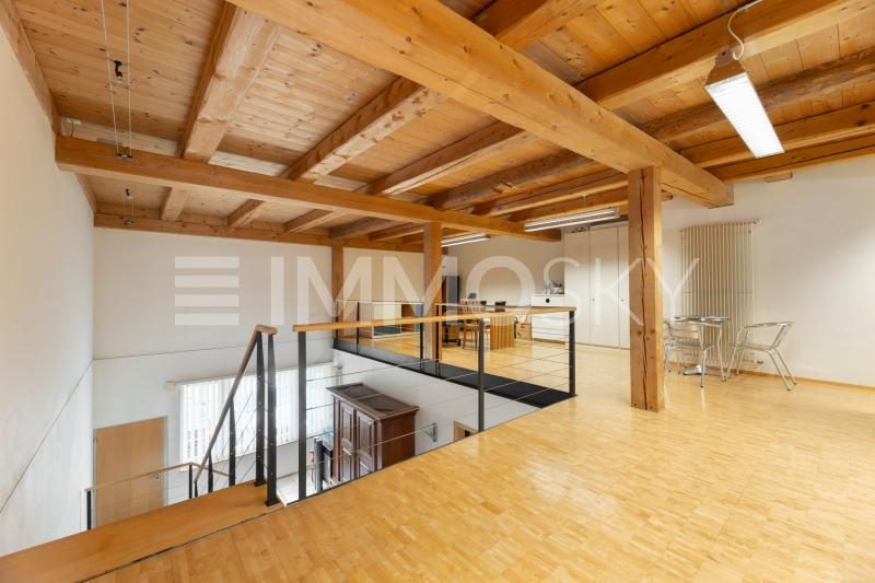 Vielseitig nutzbares Atelier - 5.5 pièces Appartement a Embrach