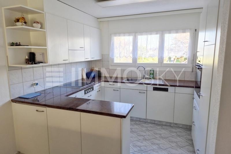 Moderne Küche - 4.5 pièces Maison mitoyenne a Birr