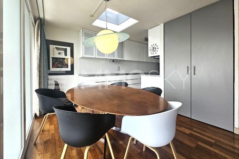 Genussmomente: Der Essbereich als Herzstück des Zuhauses - 4.5 pièces Appartement en attique a Wangen b. Dübendorf