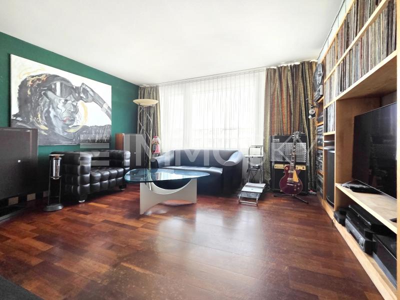 Wohnbereich - ein schöner Platz für die gemütlichen Stunden - 4.5 pièces Appartement en attique a Wangen b. Dübendorf