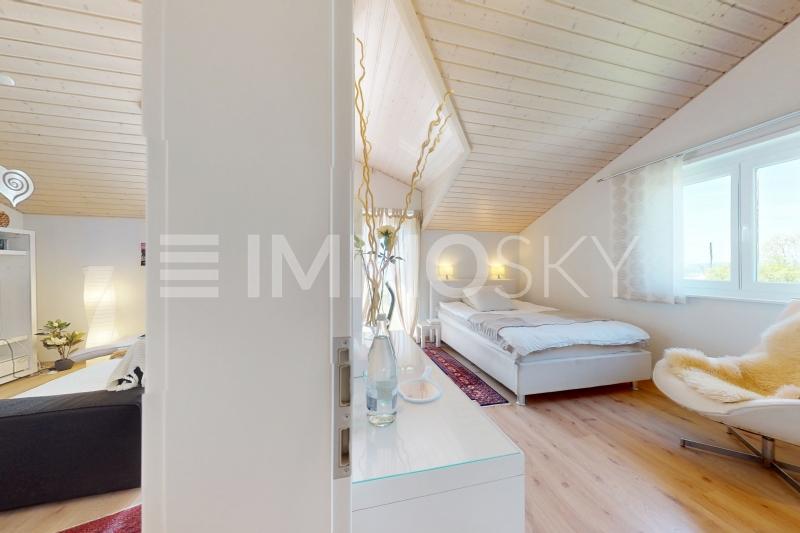De beaux espaces lumineux - 4.5 pièces Maison mitoyenne d'angle a Ursy