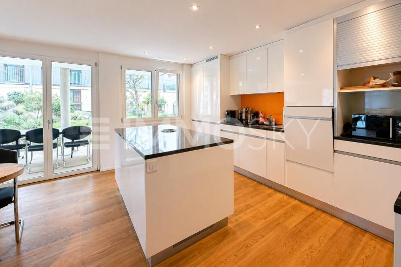 Geräumige Küche - 3.5 pièces Appartement en rez-de-chaussée a Schwarzenburg