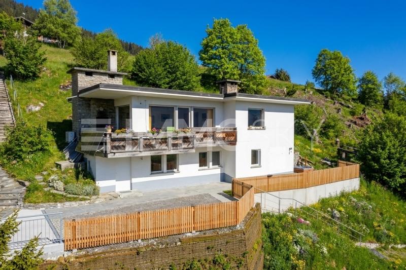 Idyllisches Haus mit unverbaubarem Alpenpanorama - 3.5 pièces Maison individuelle a Vals