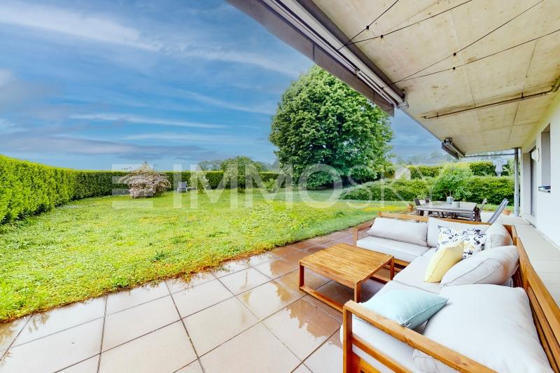 Terrasse spacieuse et jardin sans vis-à-vis - 4.5 pièces Appartement en rez-de-chaussée a St Prex