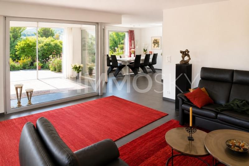Traumhafter Wohn-Essbereich - 8 pièces Maison a Hemishofen