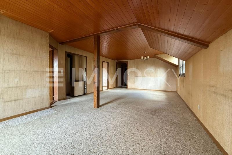 Séjour à l étage - 6.5 pièces Chalet a La Sarraz