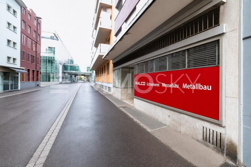 Gewerbefläche mit hoher Sichtbarkeit - 3 stanze Negozio a Basel