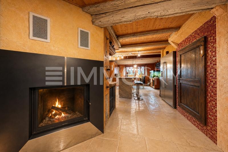 Grand rez-de-chaussée - 9 Zimmer Einfamilienhaus in Curtilles