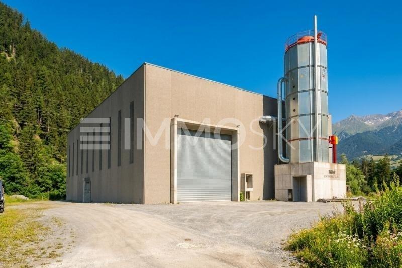 Viel Platz für Logistik und Parkierung - 1 stanze Immobile commerciale a Filisur