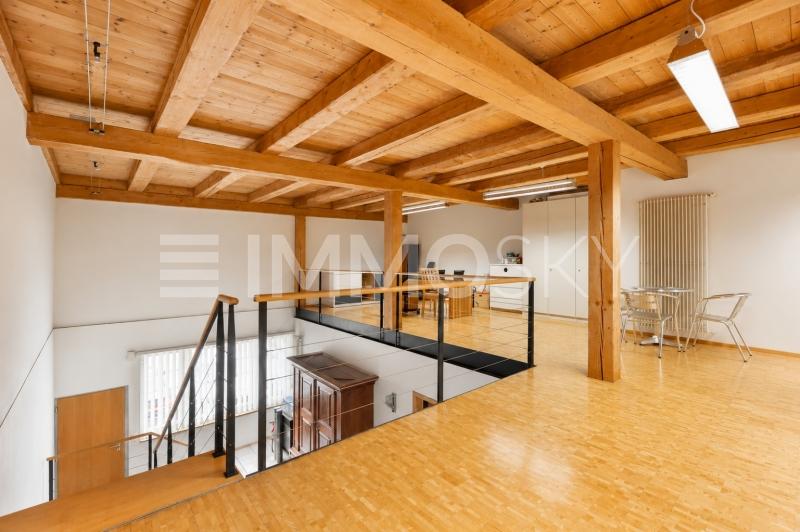 Vielseitig nutzbares Atelier - 5.5 pièces Appartement a Embrach