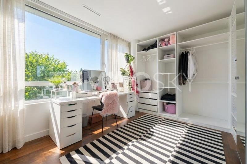 Bald Ihr Büro oder Ankleidezimmer? - 3.5 pièces Appartement a Rorschach