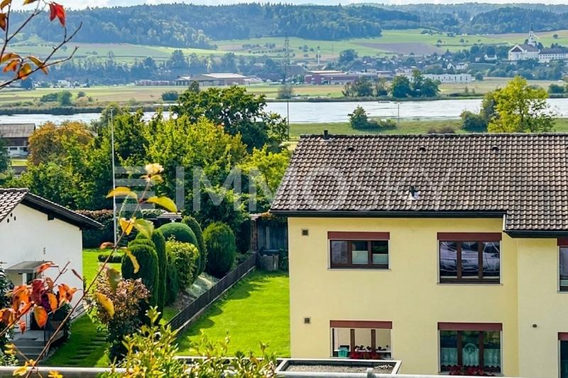 Mit Blick auf den Klingnauer Stausee - 7.5 pièces Appartement a Klingnau