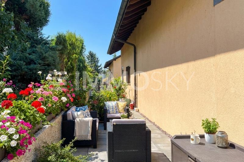 Sitzplatz oberhalb mit viel Schatten im Sommer - 7.5 pièces Appartement a Klingnau