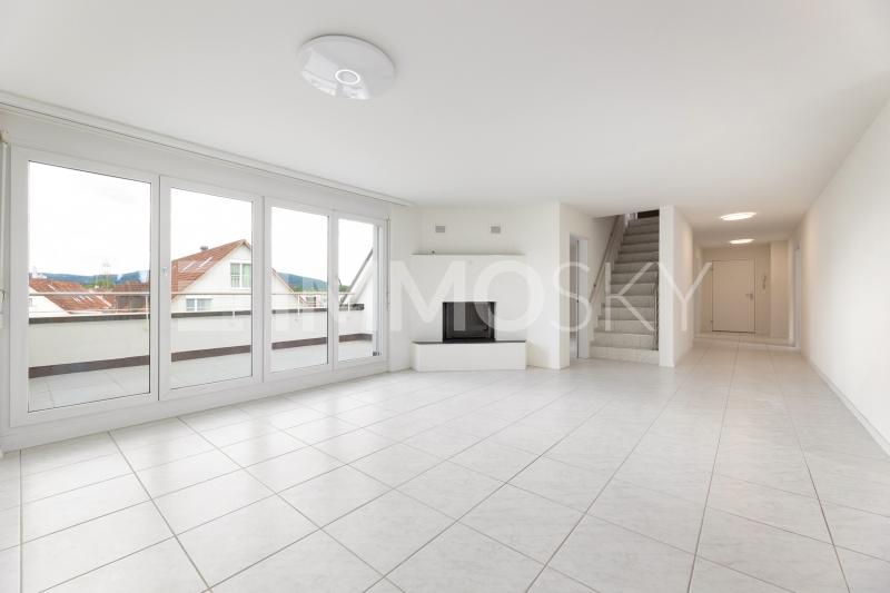 WG 180 m2: Behagliche Abende am knisternden Cheminée - 9 pièces Appartement en attique a Opfikon