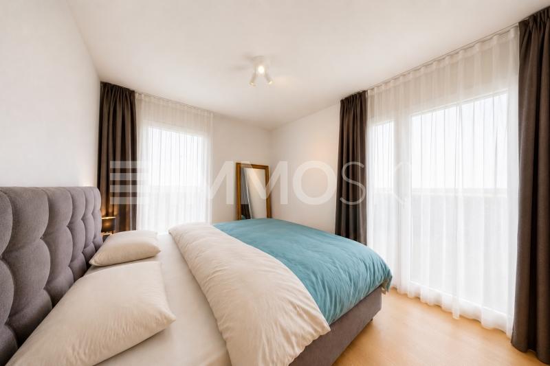 Belle chambre avec dressing et salle de douche - 3.5 pièces Appartement en rez-de-chaussée a Ecublens VD
