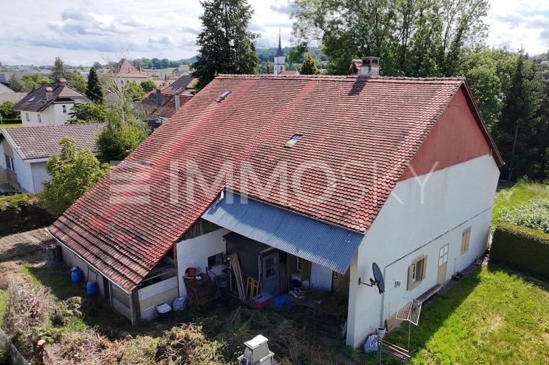 Parfaitement située au centre du village - Terrain à bâtir à Domdidier