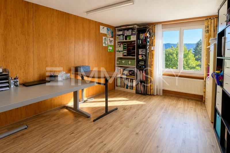 Eines der Kinderzimmer - 5.5 pièces Maison mitoyenne a Bürglen TG