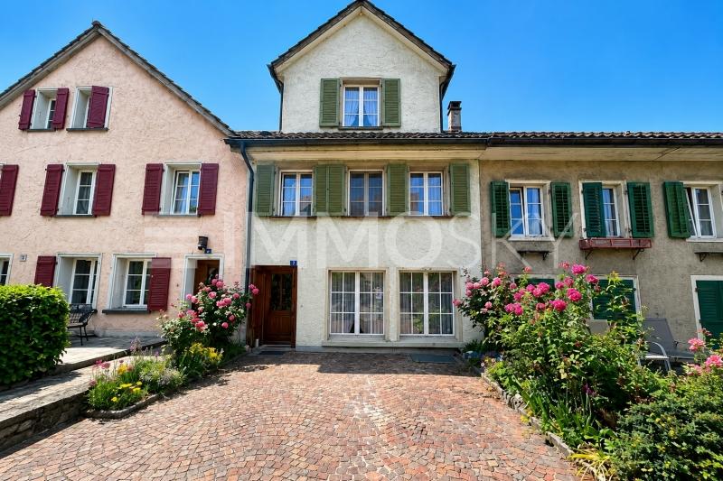 An sonniger und ruhiger Lage - 5.5 pièces Maison mitoyenne a Bürglen TG