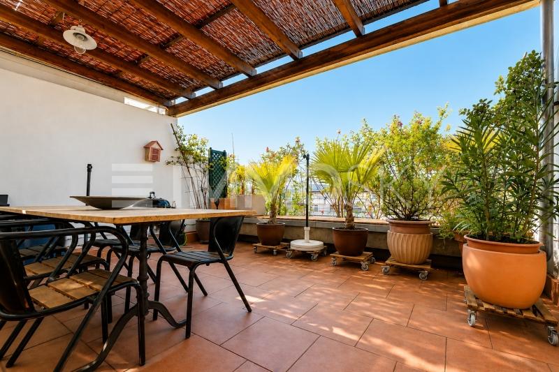 Die mediterrane Terrasse ist ein Sommer Highlight - 4.5 pièces Appartement en attique a Wangen b. Dübendorf