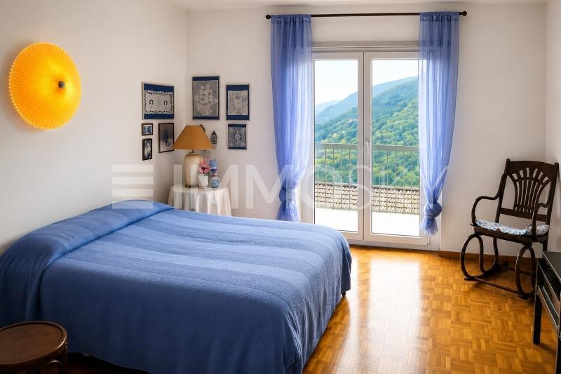 Camera da letto - 8.5 pièces Maison bifamiliale a Muggio