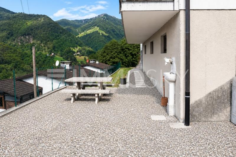 Spazio esterno - 8.5 pièces Maison bifamiliale a Muggio