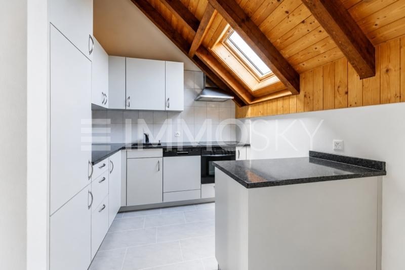 Elegante Küche mit viel Tageslicht - 4.5 pièces Appartement a Lupfig