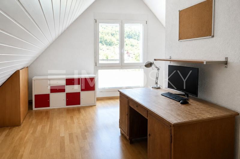 Für zusätzlichen Platz - 5.5 pièces Duplex a Seedorf BE