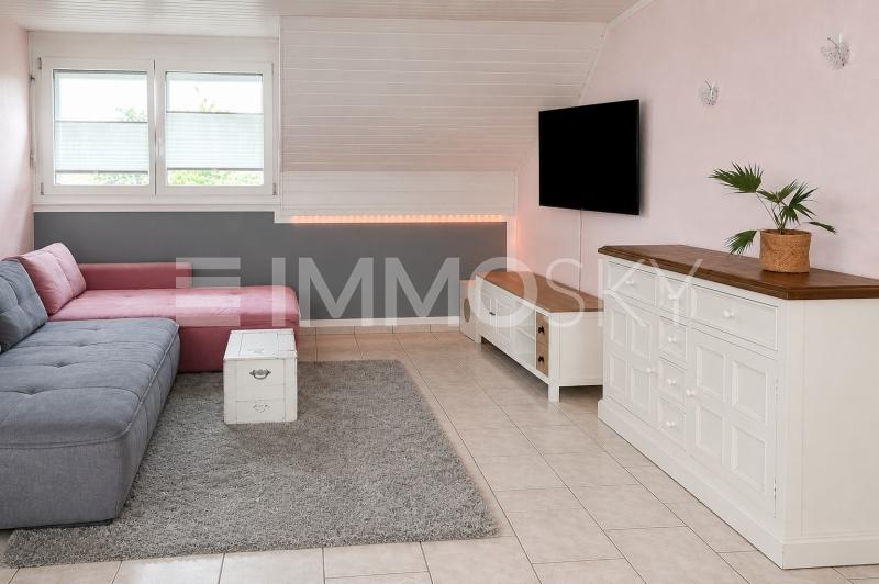 Geräumiges Wohnzimmer - 5.5 pièces Duplex a Seedorf BE