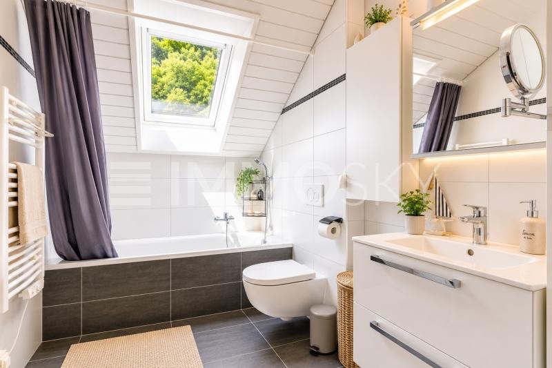 Salle de bain - 4.5 pièces Appartement a Croy