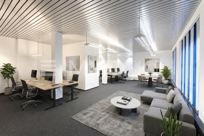 Virtuell: Grossraumbüro für bis zu 16 Arbeitsplätze - 7.5 Zimmer Gewerbehaus in Flawil