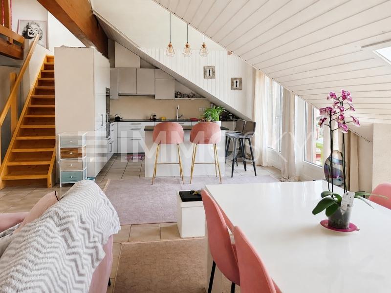 Espace dînatoire ouvert sur la cuisine - 3.5 pièces Appartement a Mollie Margot