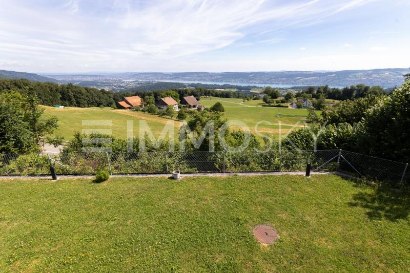 Blick auf den Zürichsee bis weit hinaus - 10 pièces Maison jumelle a Langnau am Albis